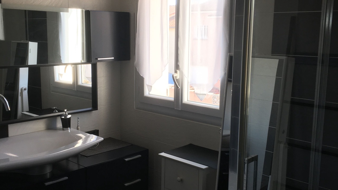 Photo of Bathroom in Le Grau-Du-Roi