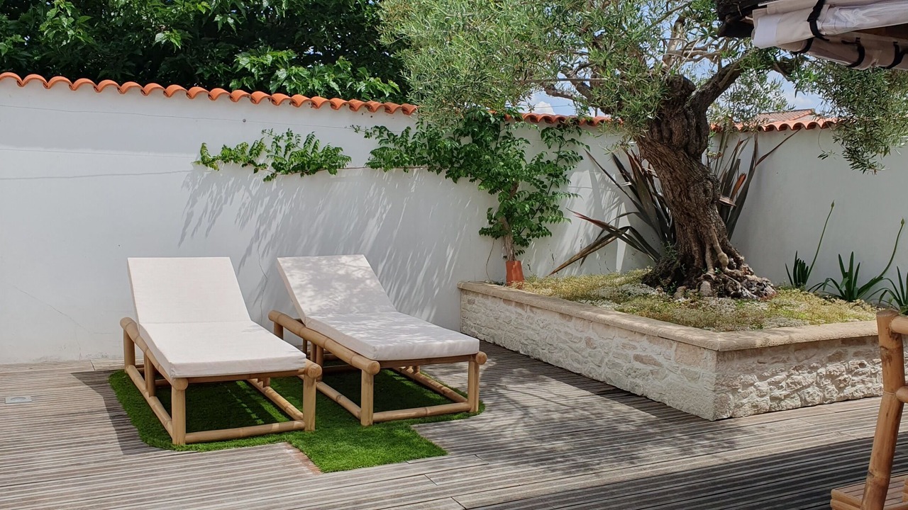 Photo of Patio Balcony in LʼAiguillon-sur-Mer