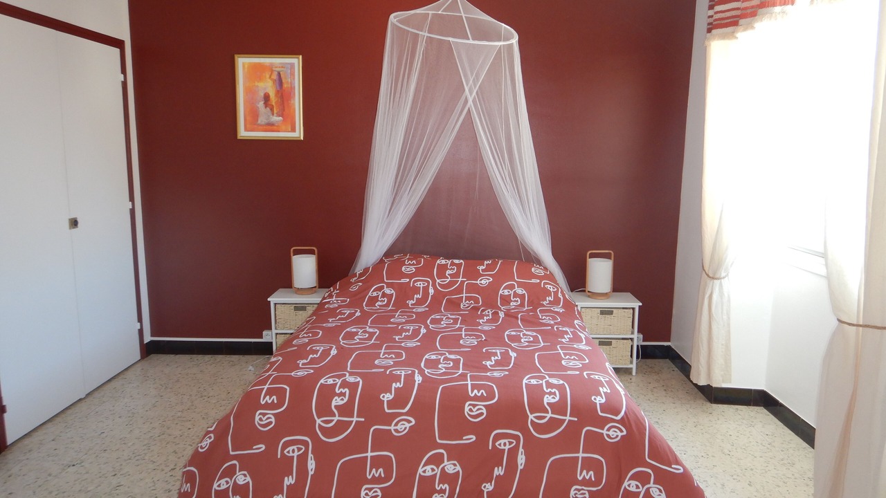 Photo of Bedroom in Saint-Julien-de-Peyrolas