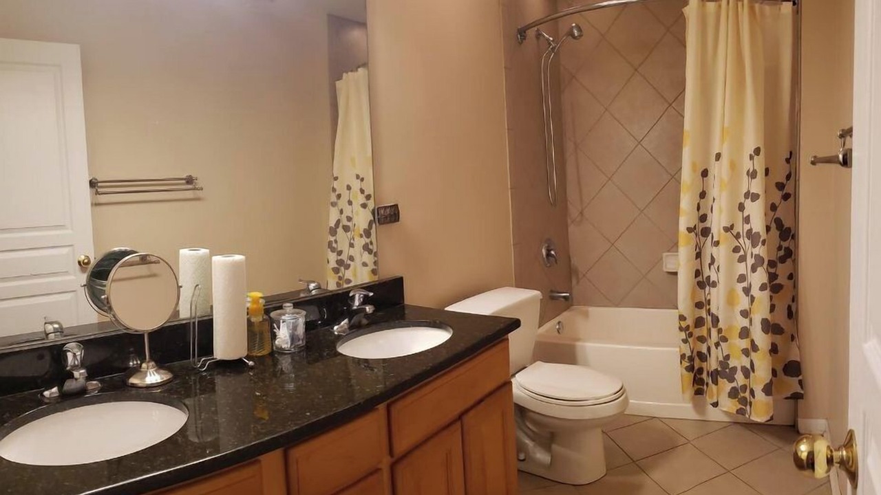 Photo of Bathroom in Bolingbrook