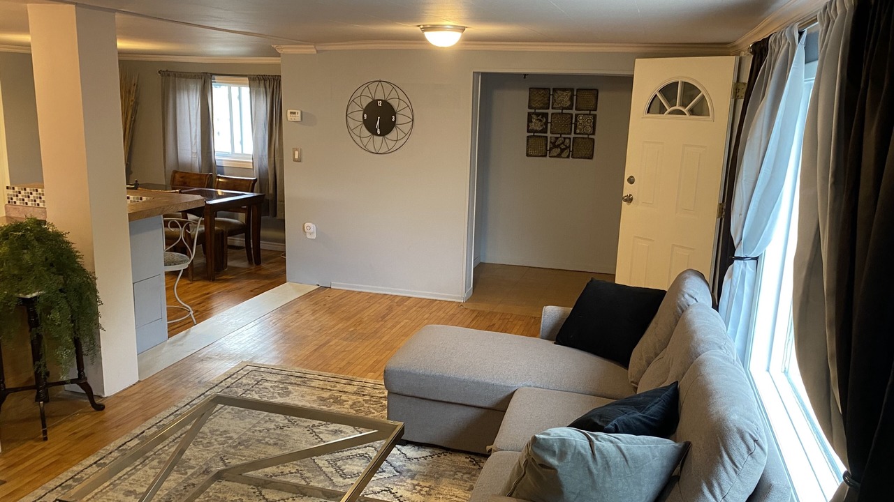 Photo of Livingroom in Thunder Bay