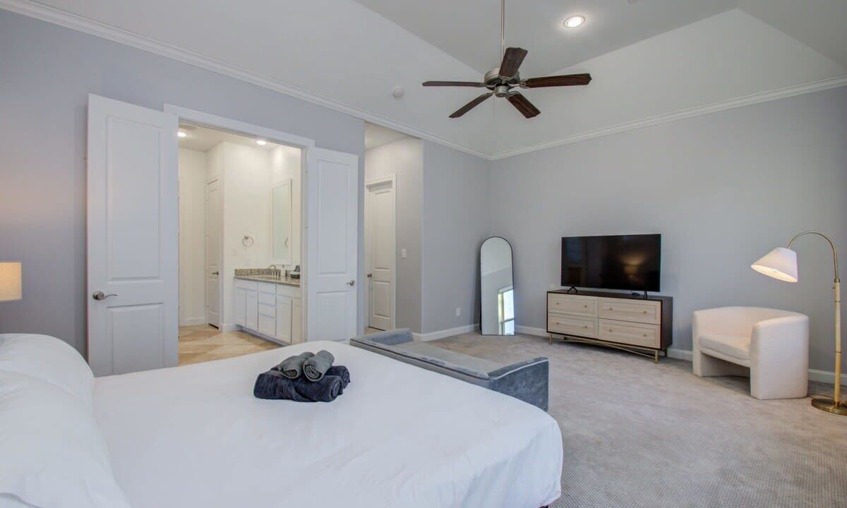 Photo of Bedroom in Washington Ave./ Memorial Park