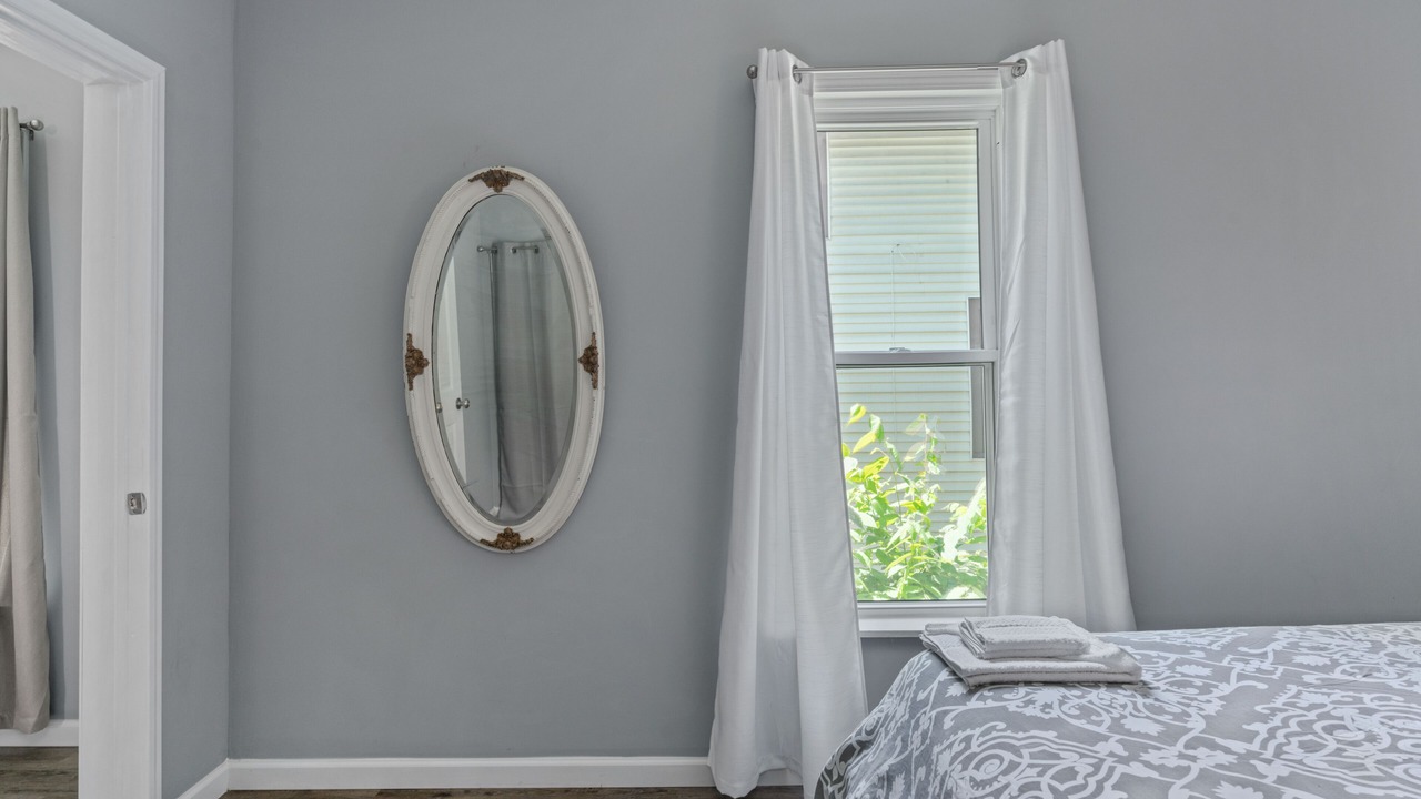 Photo of Bedroom in North Tonawanda