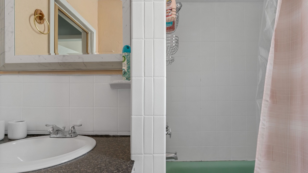 Photo of Bathroom in North Tonawanda