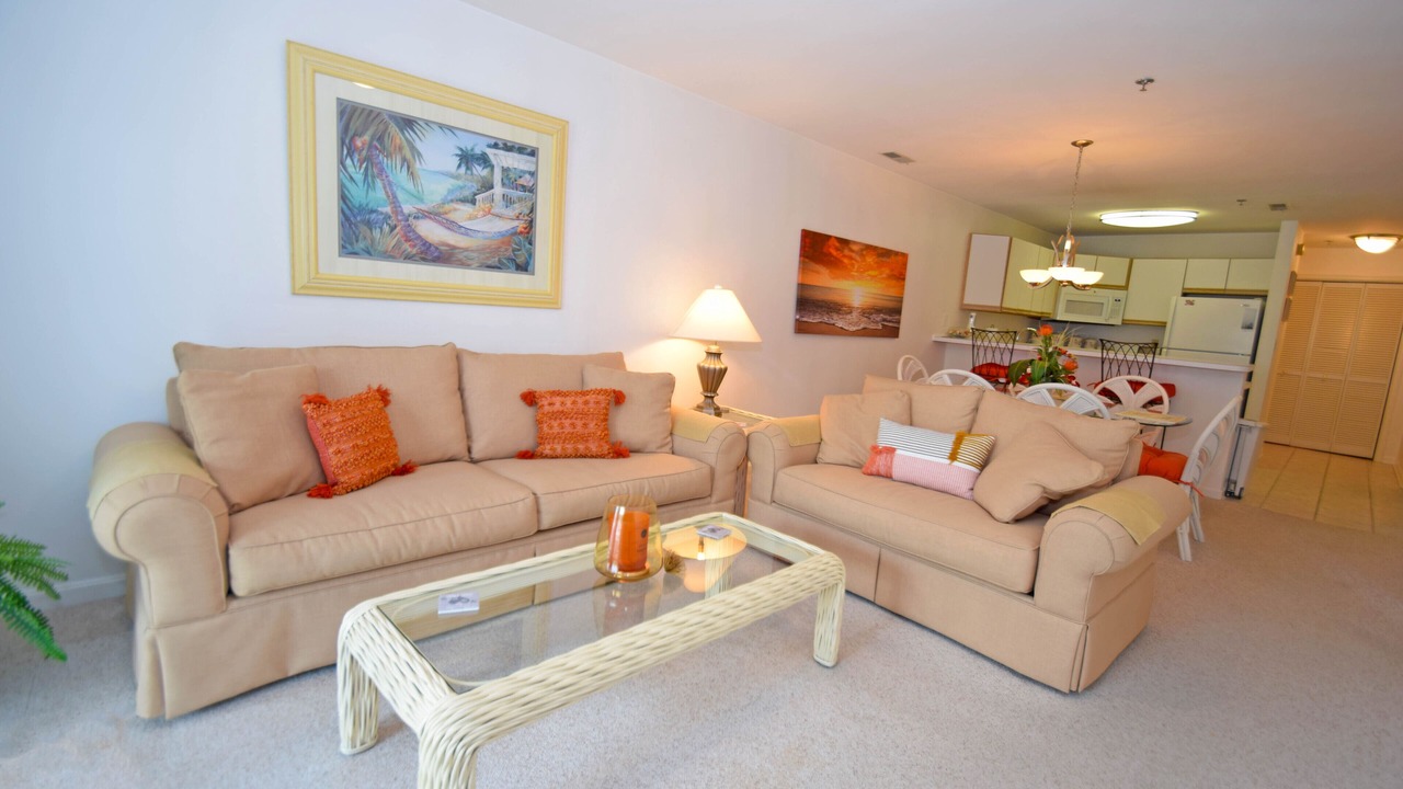 Photo of Livingroom in Heron Harbour Isle