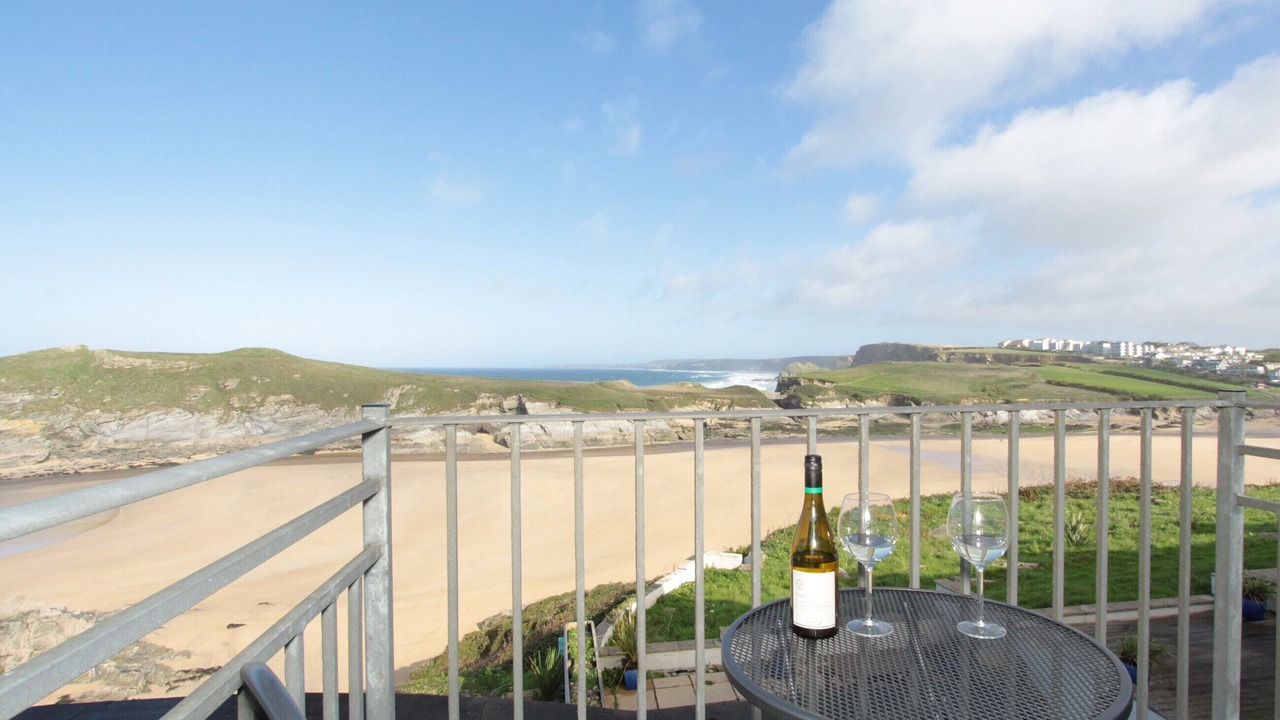 Photo of Patio Balcony in Lusty Glaze