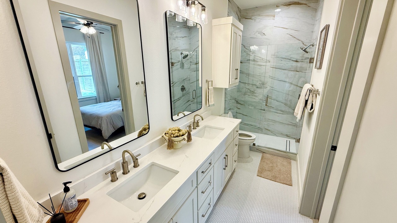Photo of Bathroom in Enchanted Oaks