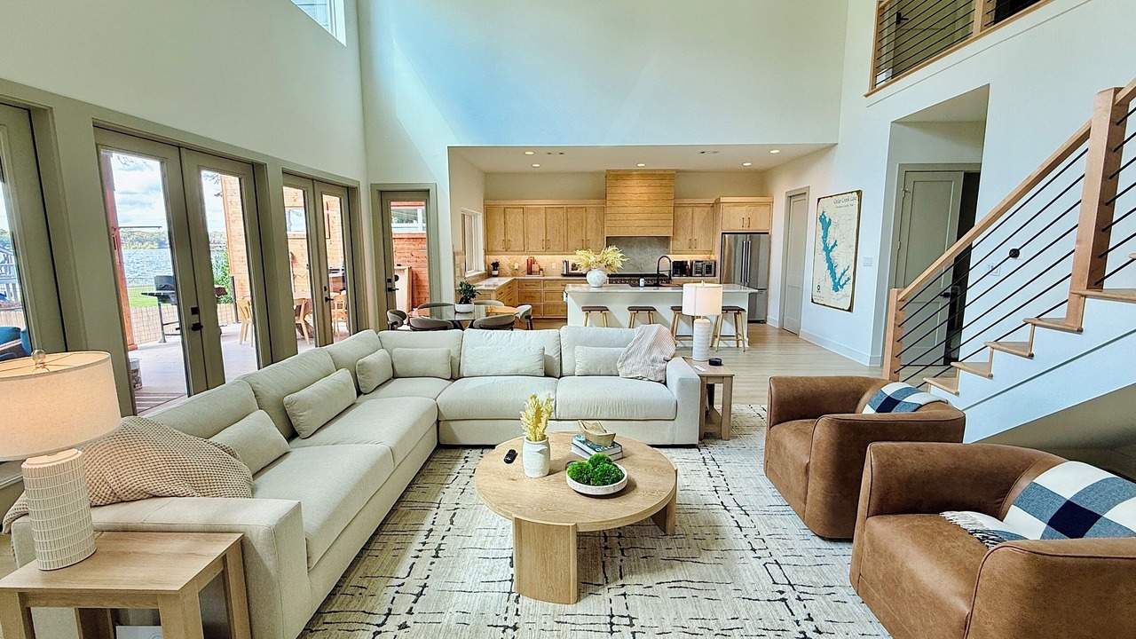 Photo of Livingroom in Enchanted Oaks
