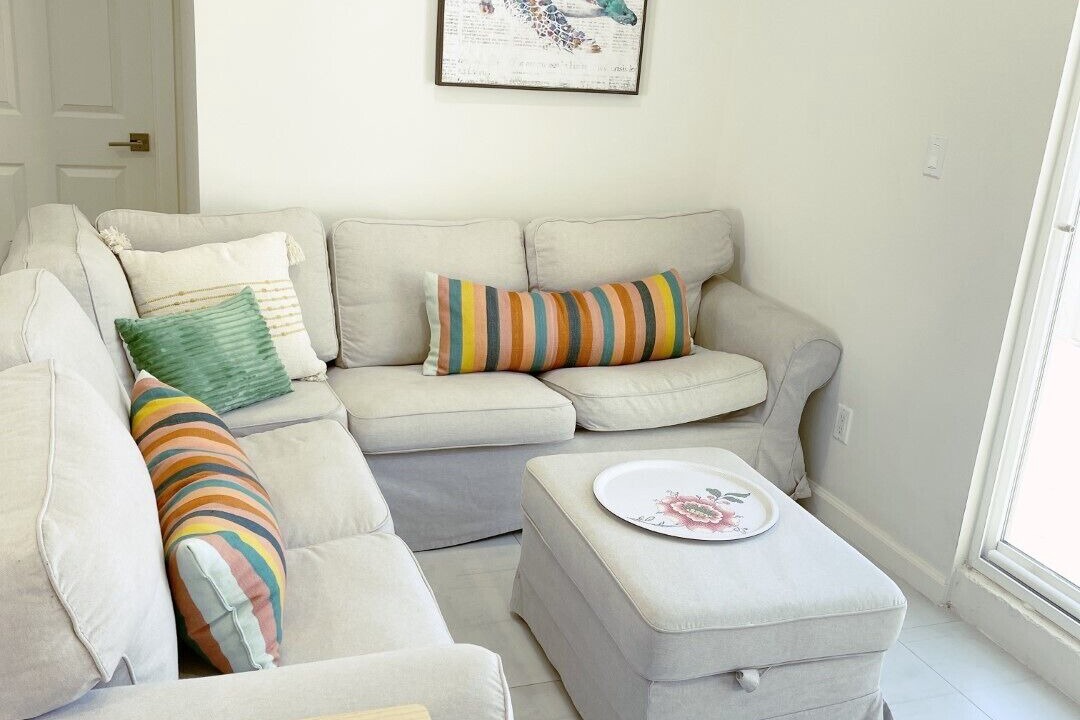 Photo of Livingroom in Van Nuys