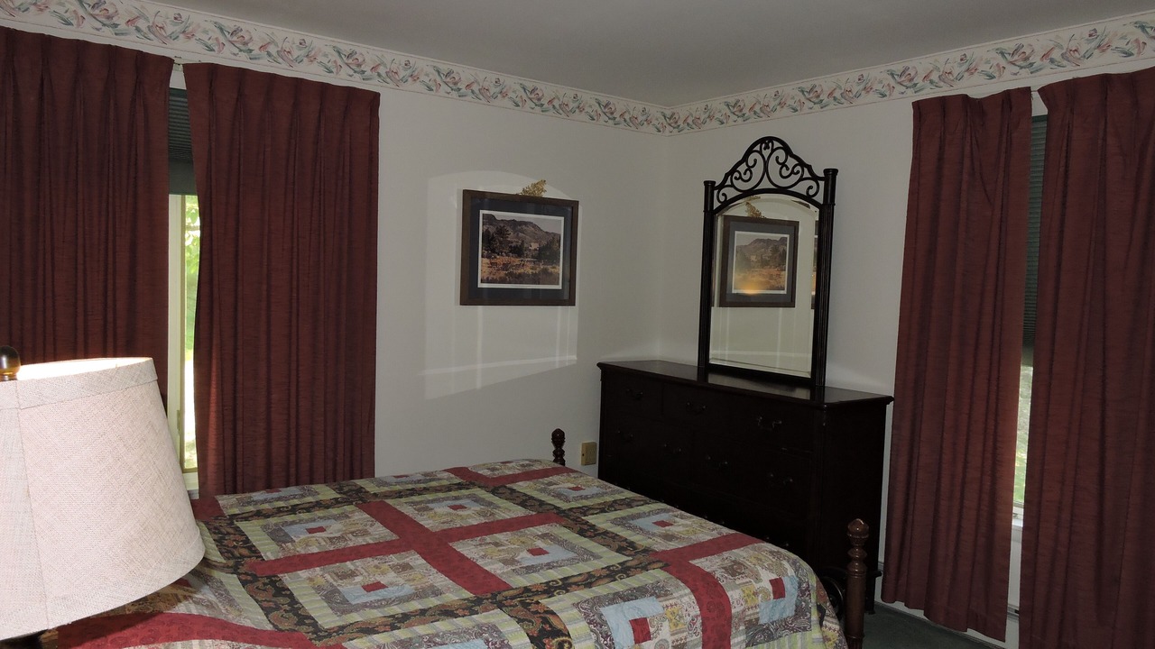 Photo of Bedroom in Moultonborough