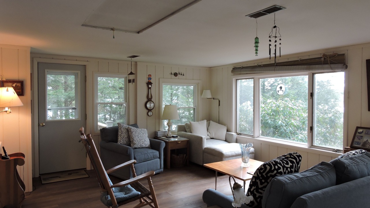 Photo of Livingroom in Meredith