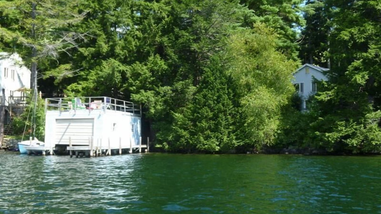 Photo of Others in Meredith