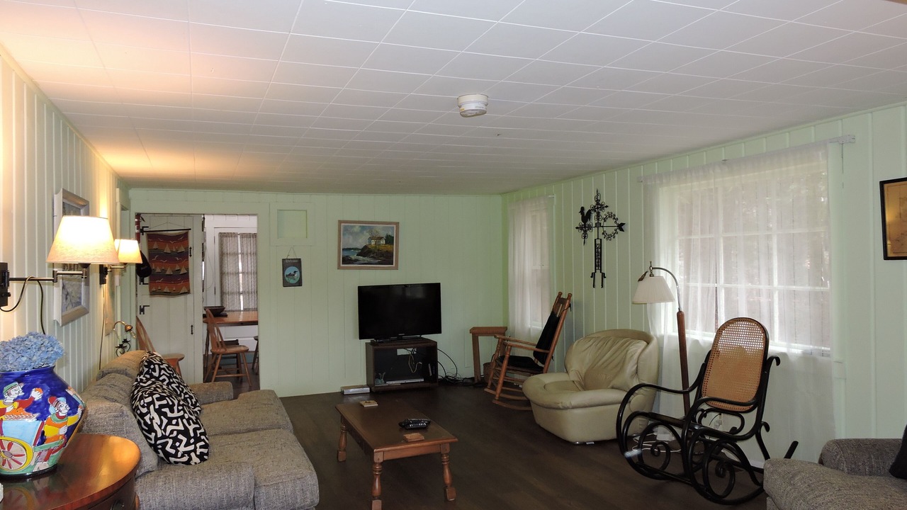 Photo of Livingroom in Meredith