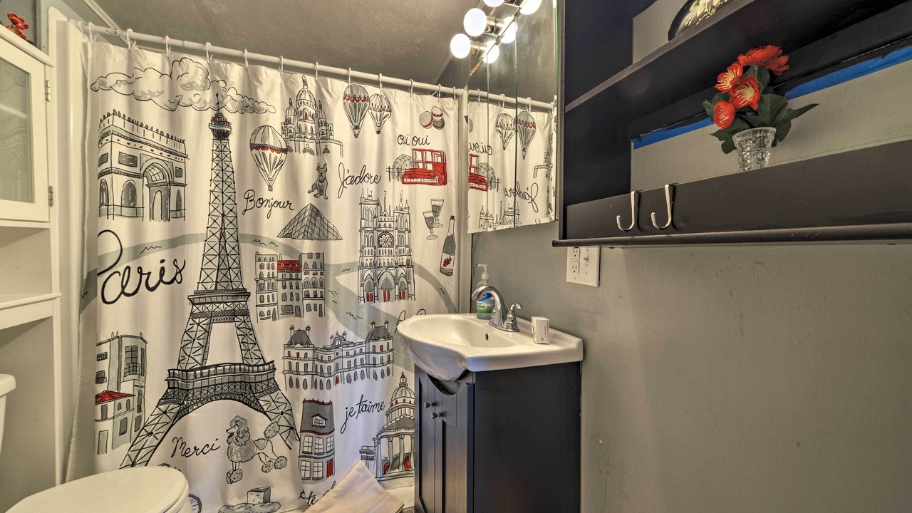 Photo of Bathroom in Grand Rivers