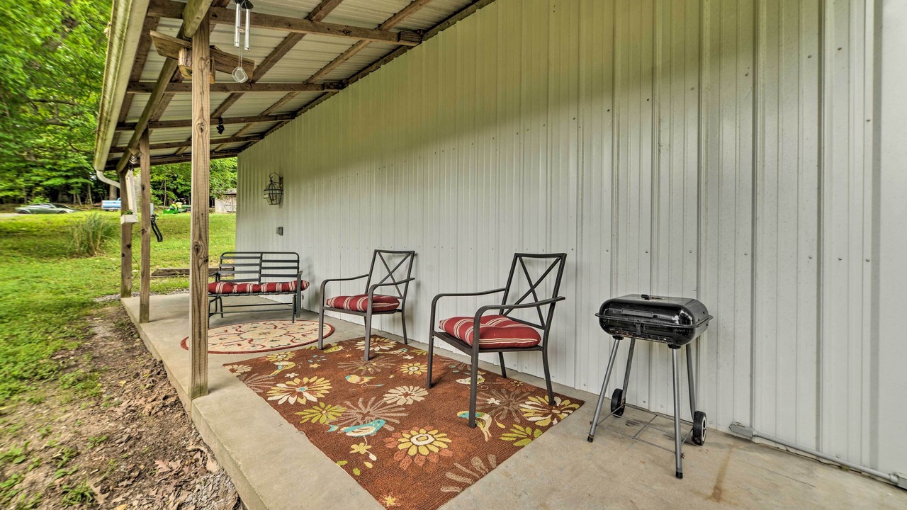 Photo of Patio Balcony in Grand Rivers