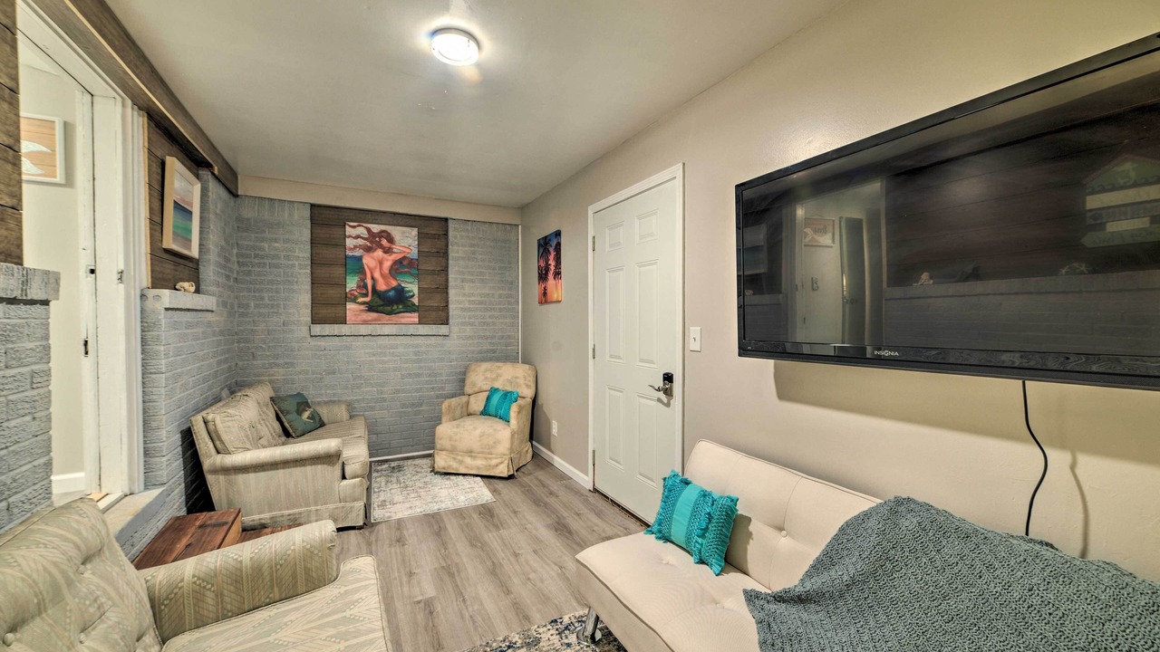 Photo of Livingroom in Grand Rivers