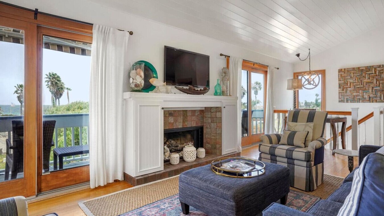 Photo of Livingroom in Del Mar