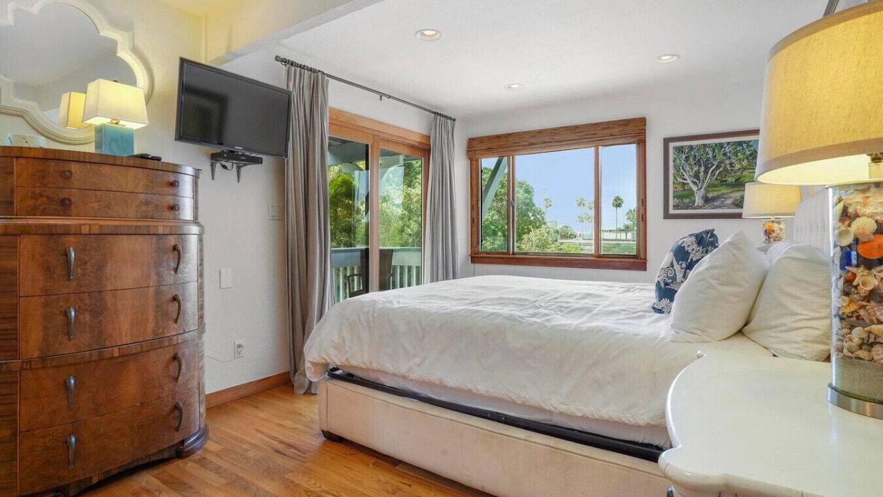 Photo of Bedroom in Del Mar