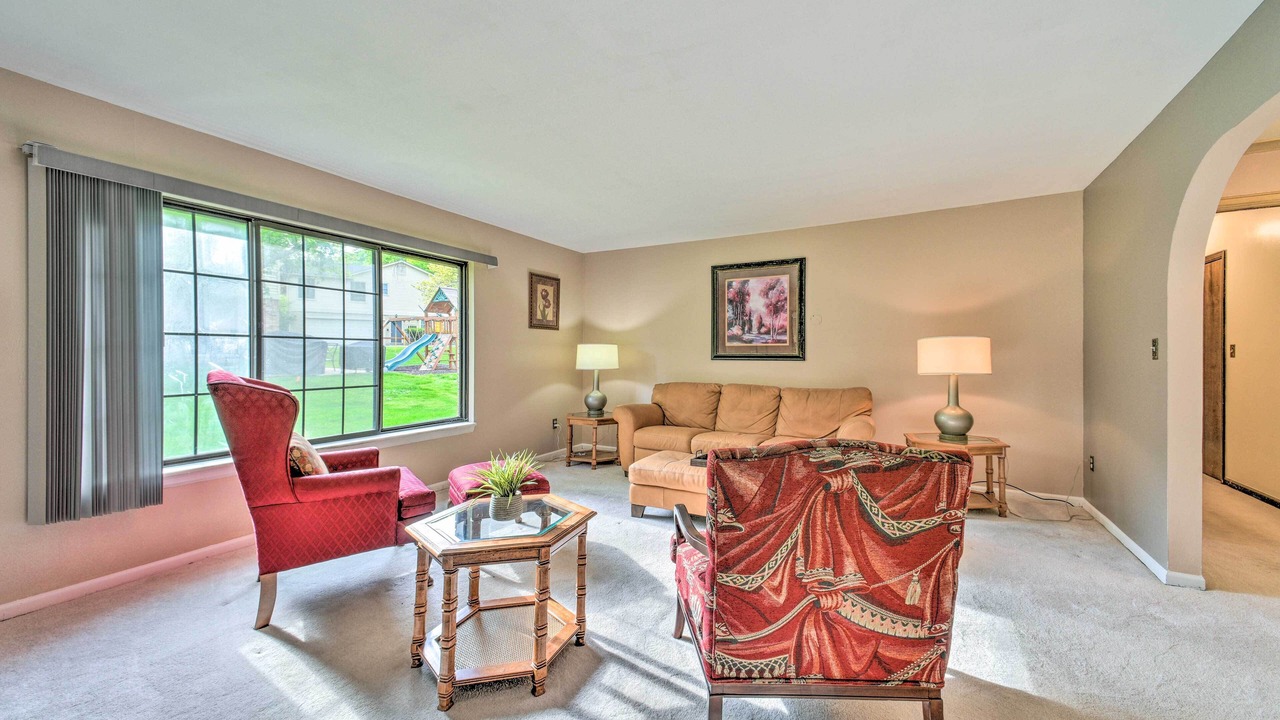 Photo of Livingroom in West Bloomfield