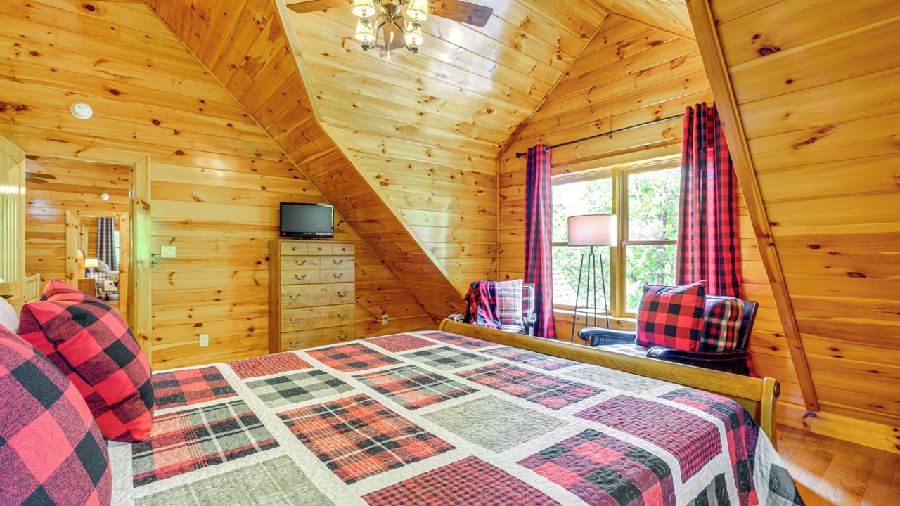 Photo of Bedroom in Burnsville