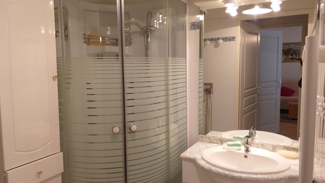 Photo of Bathroom in Saint-Mamet
