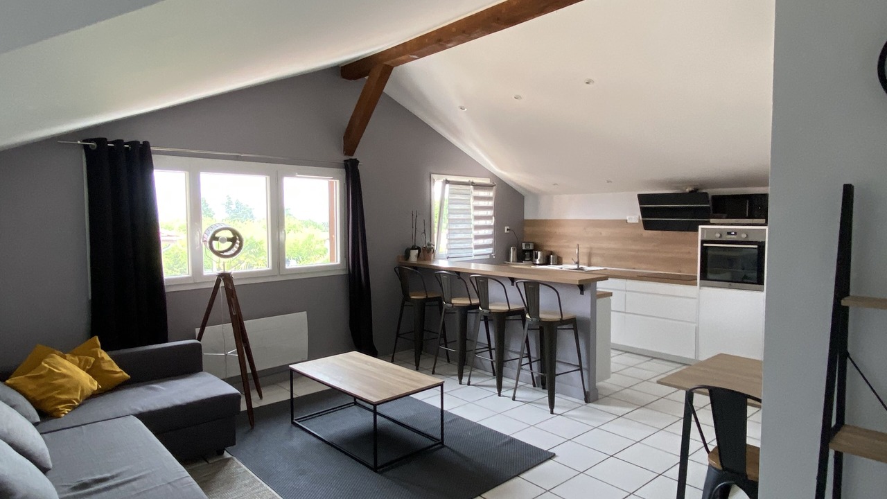 Photo of Livingroom in La Cote-Saint-Andre