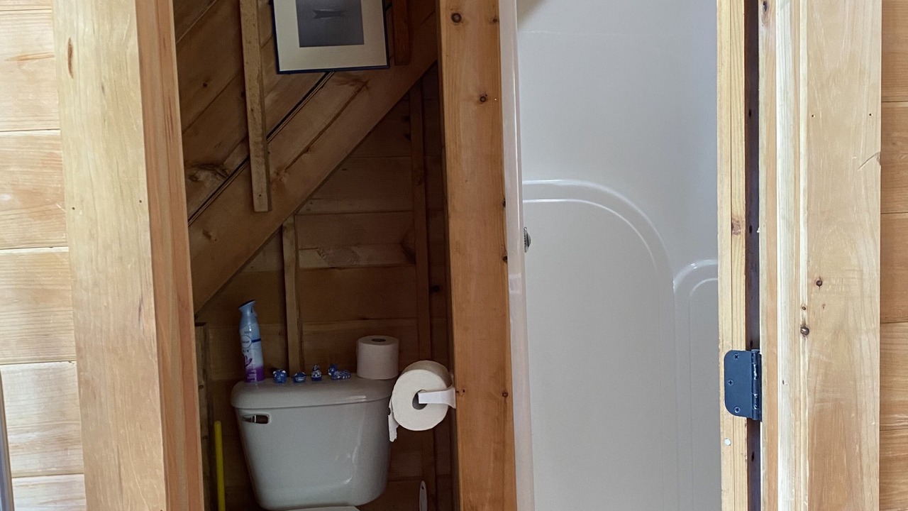 Photo of Bathroom in Mid-Coast and Islands
