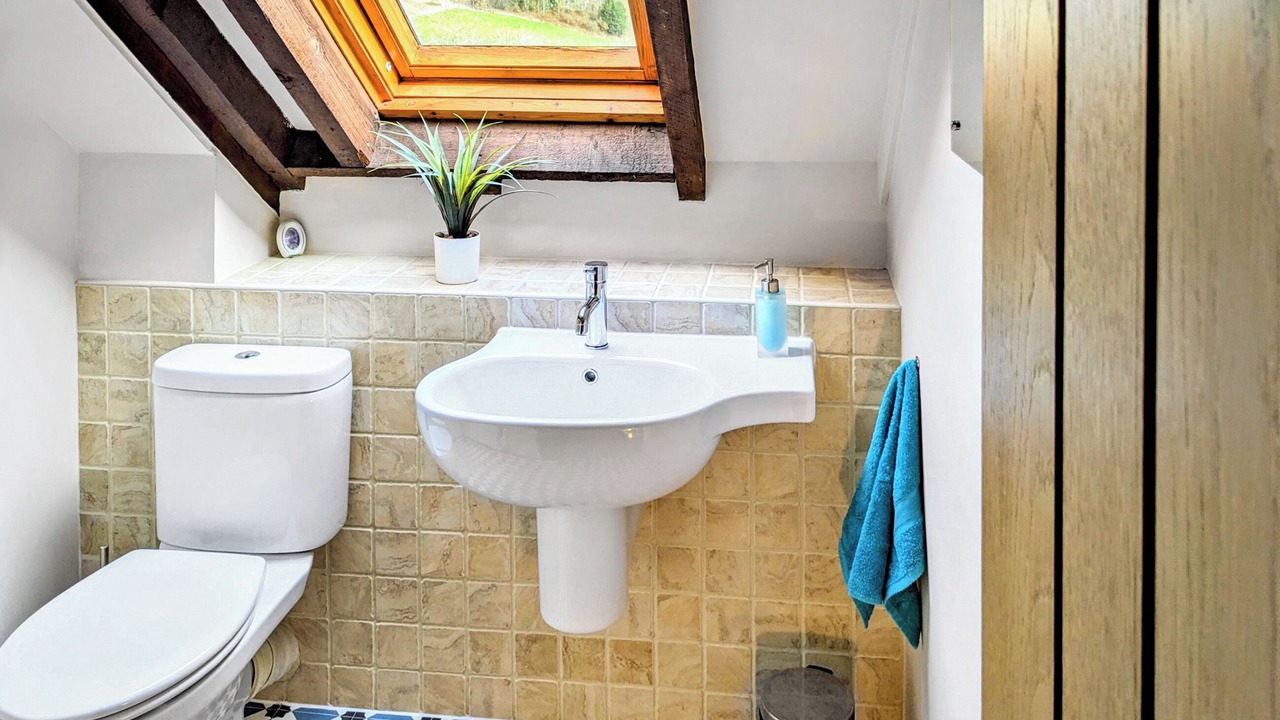 Photo of Bathroom in Gattonside