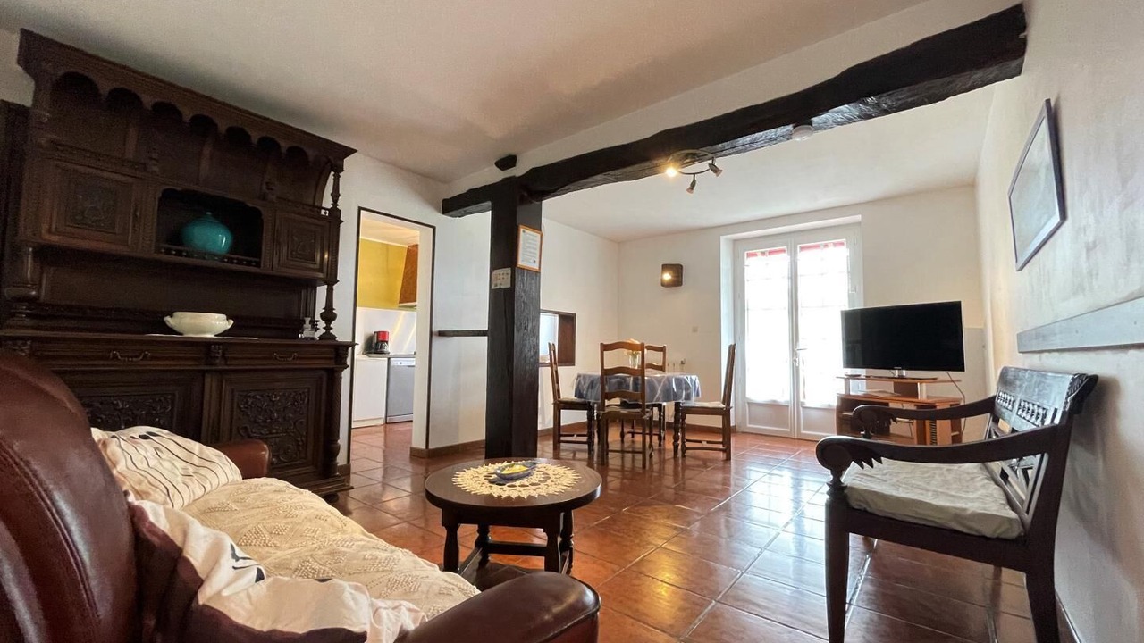 Photo of Livingroom in Uhart-Cize