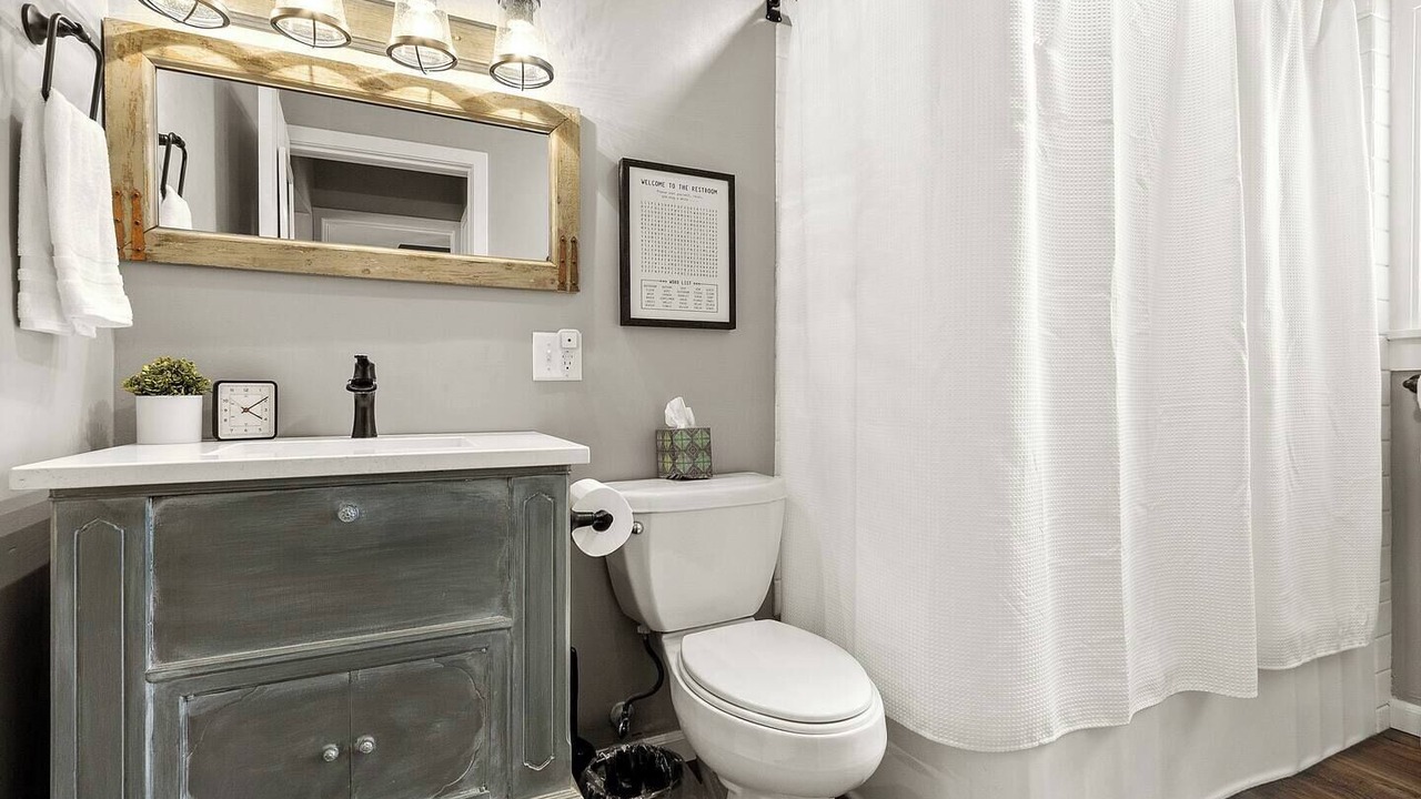 Photo of Bathroom in Sturgeon Bay