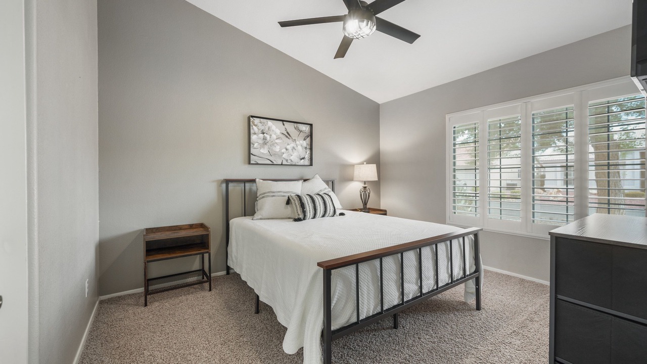 Photo of Bedroom in Palm Valley