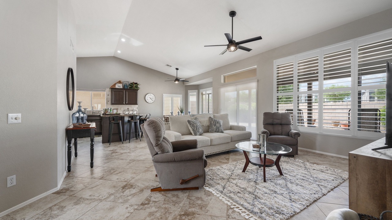 Photo of Livingroom in Palm Valley