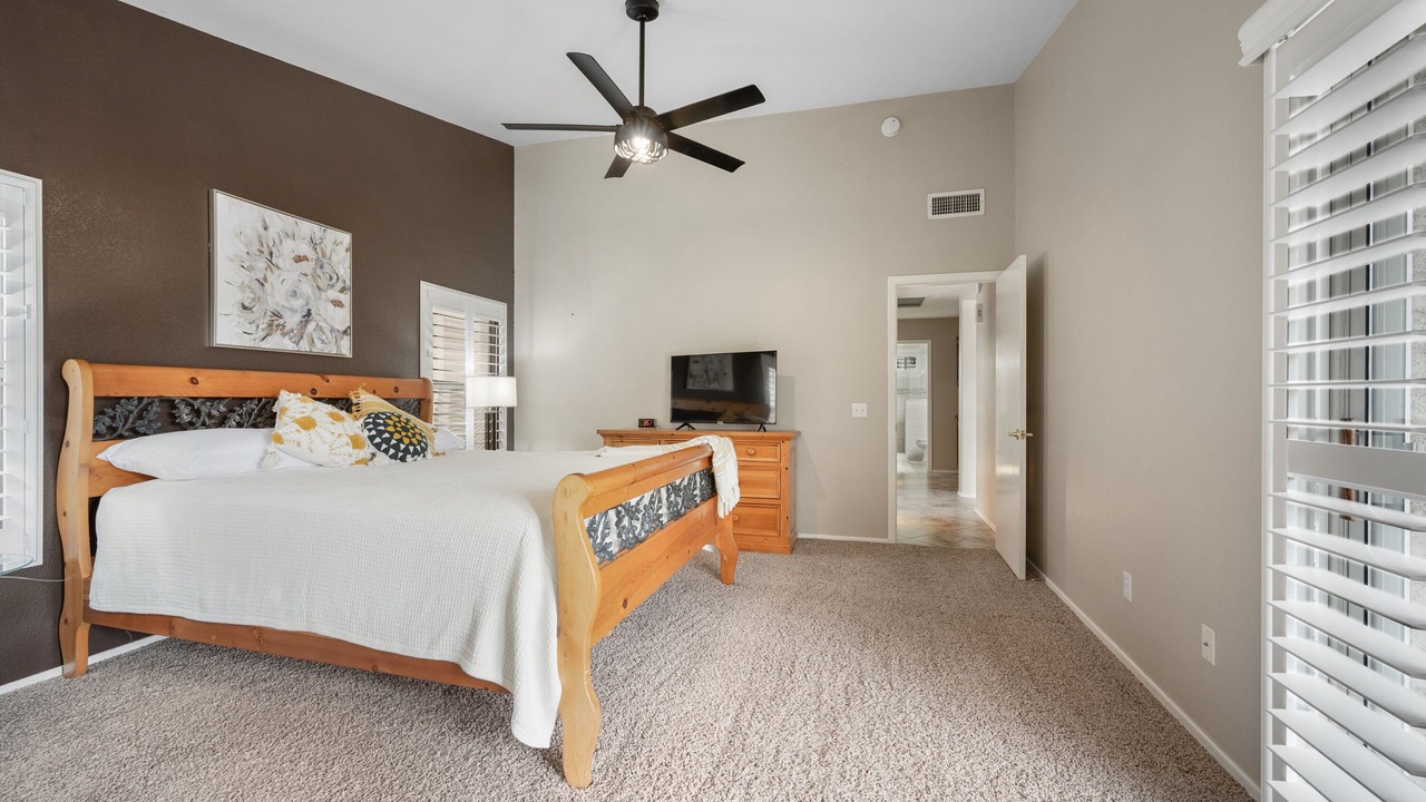 Photo of Bedroom in Palm Valley