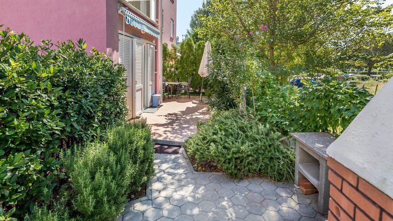 Photo of Outdoor in Jurandvor