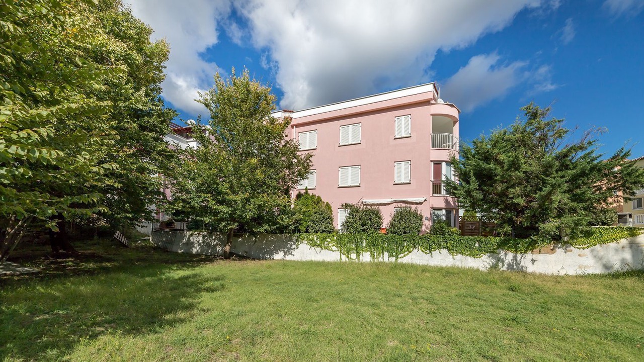 Photo of Outdoor in Jurandvor