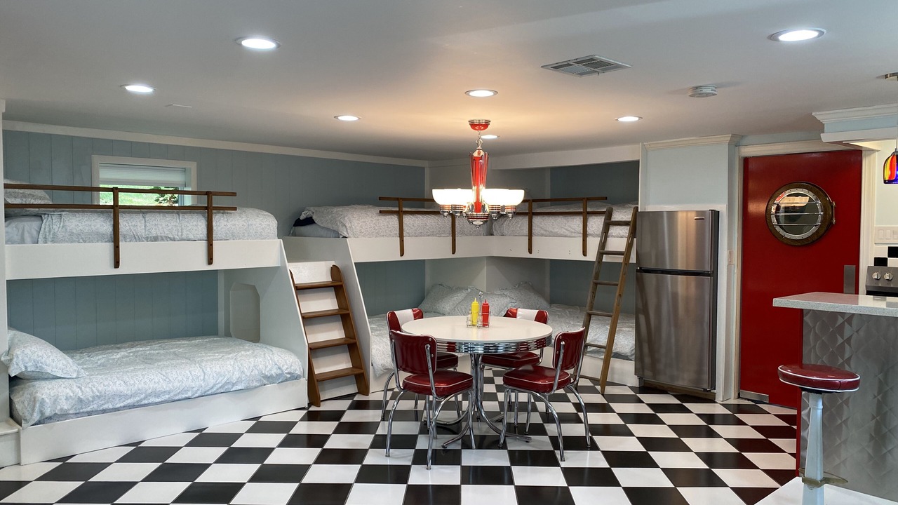 Photo of Bedroom in Grove