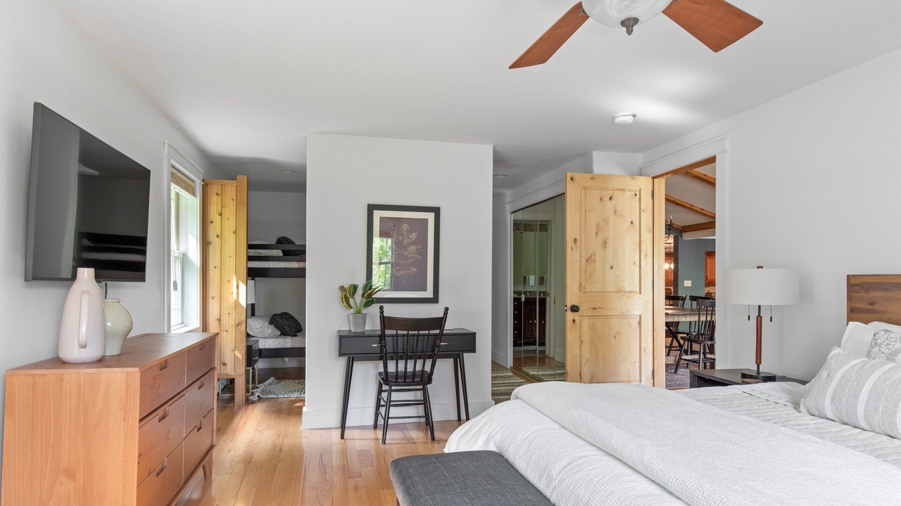 Photo of Others in Johnson