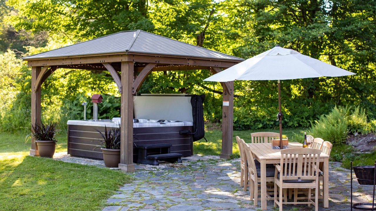 Photo of Others in Johnson