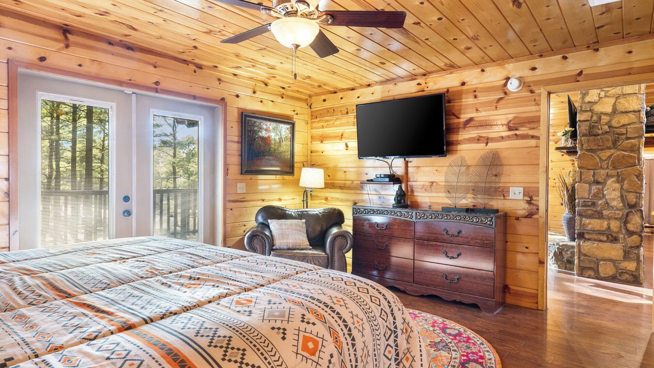 Photo of Bedroom in Broken Bow