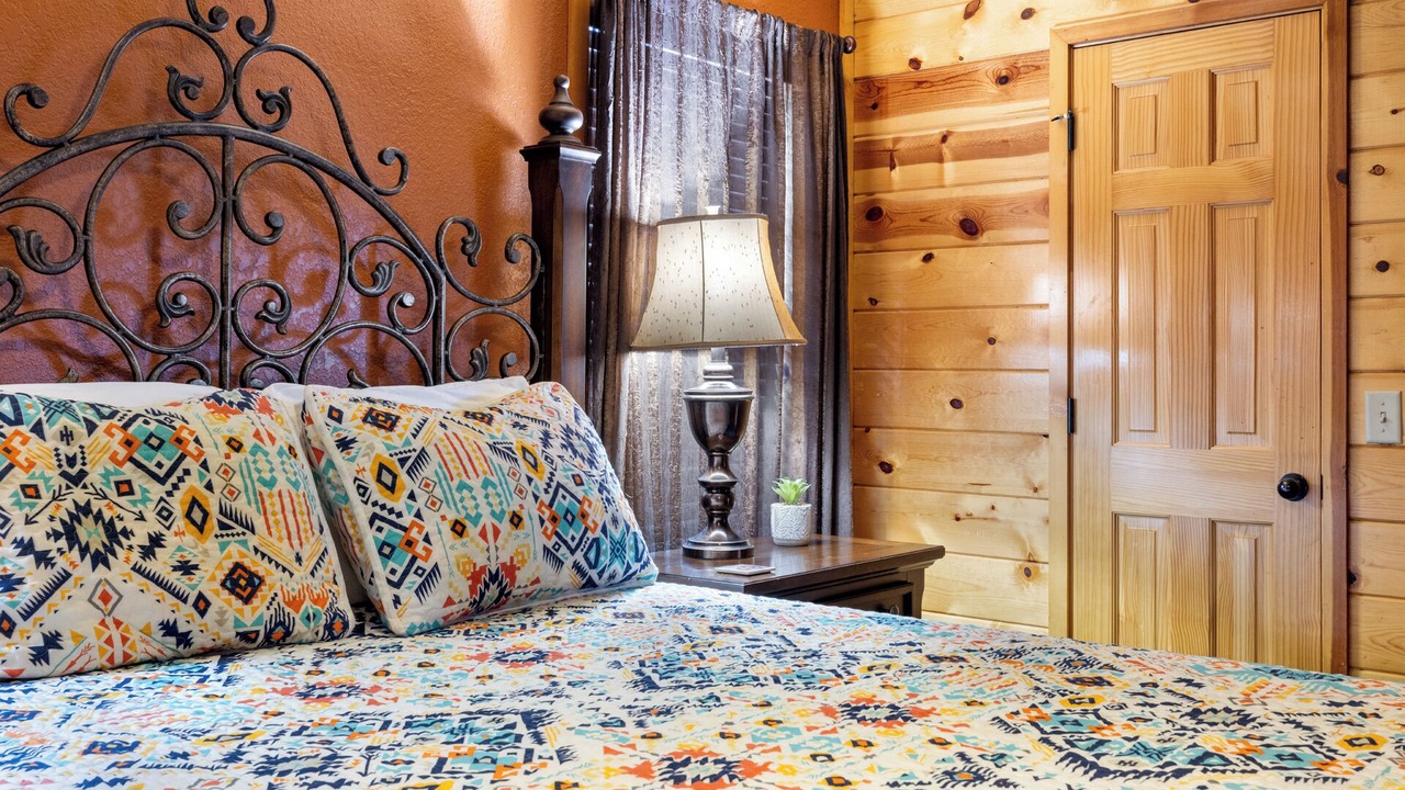 Photo of Bedroom in Broken Bow