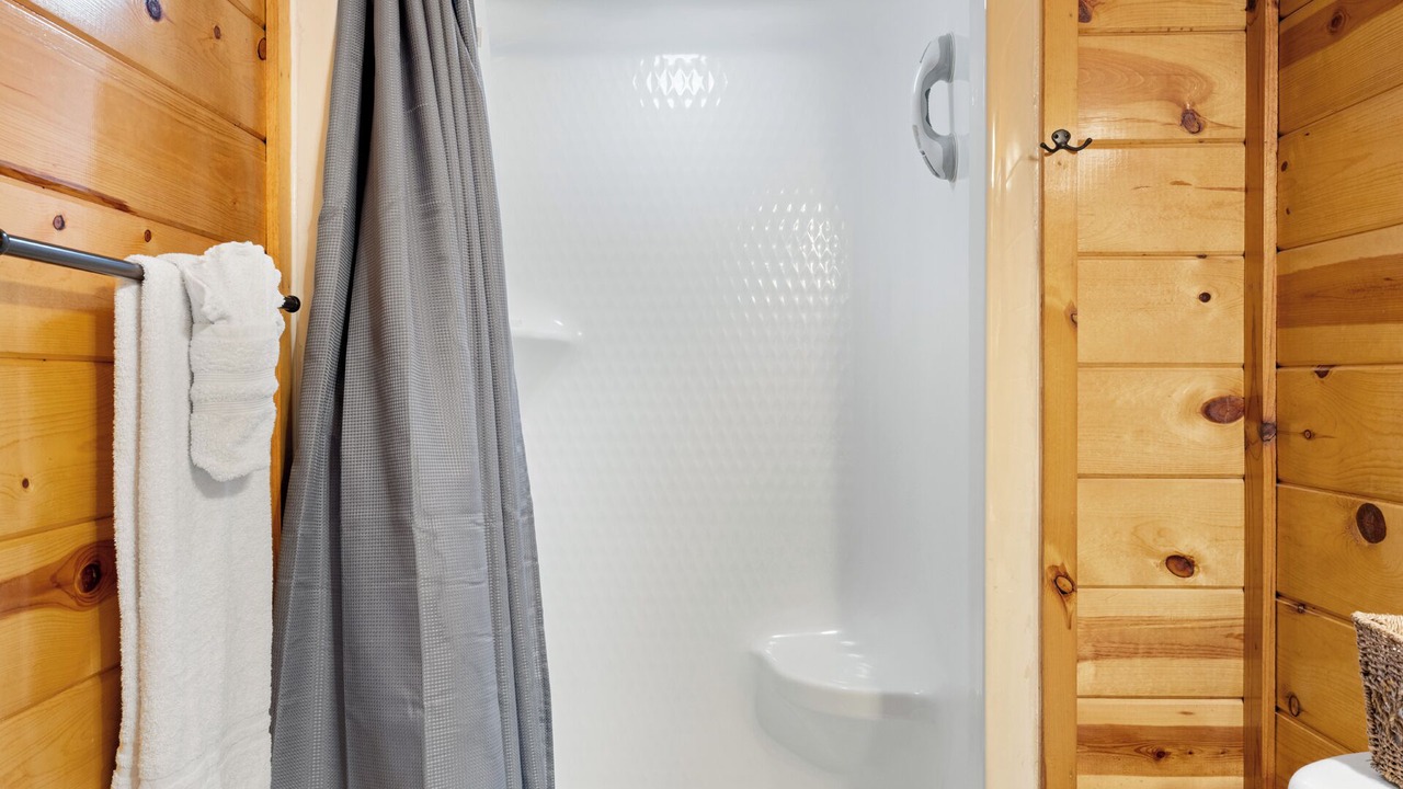 Photo of Bathroom in Broken Bow