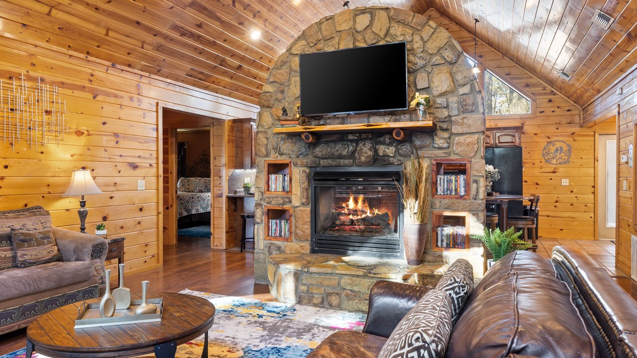 Photo of Livingroom in Broken Bow