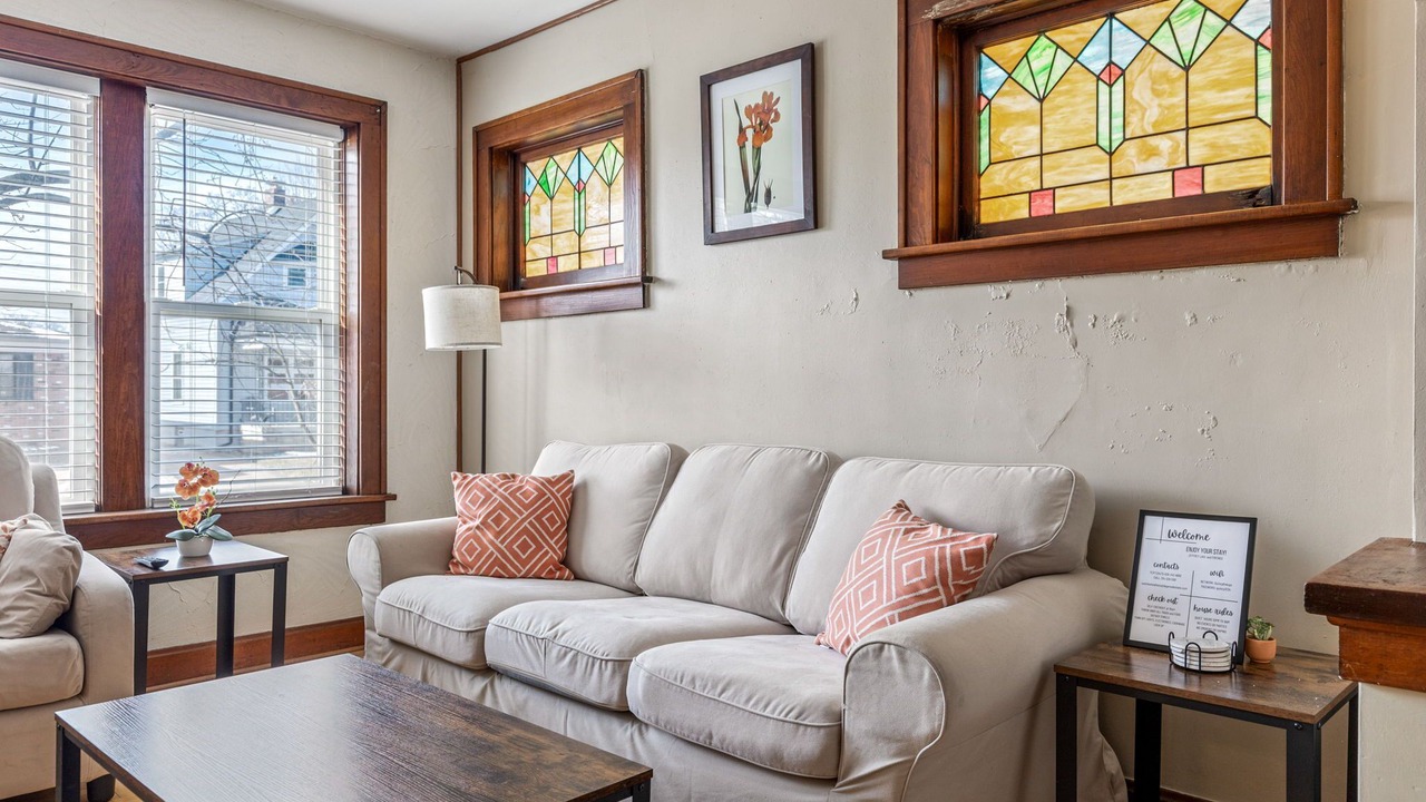 Photo of Livingroom in St. Louis