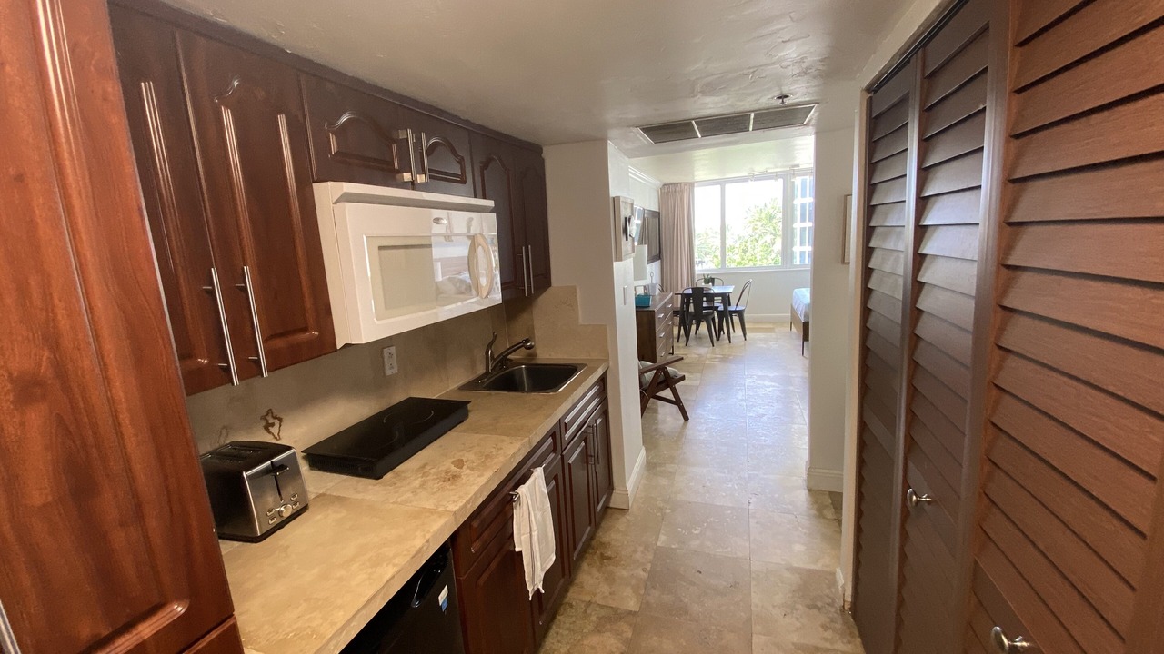 Photo of Kitchen in Golden Beach