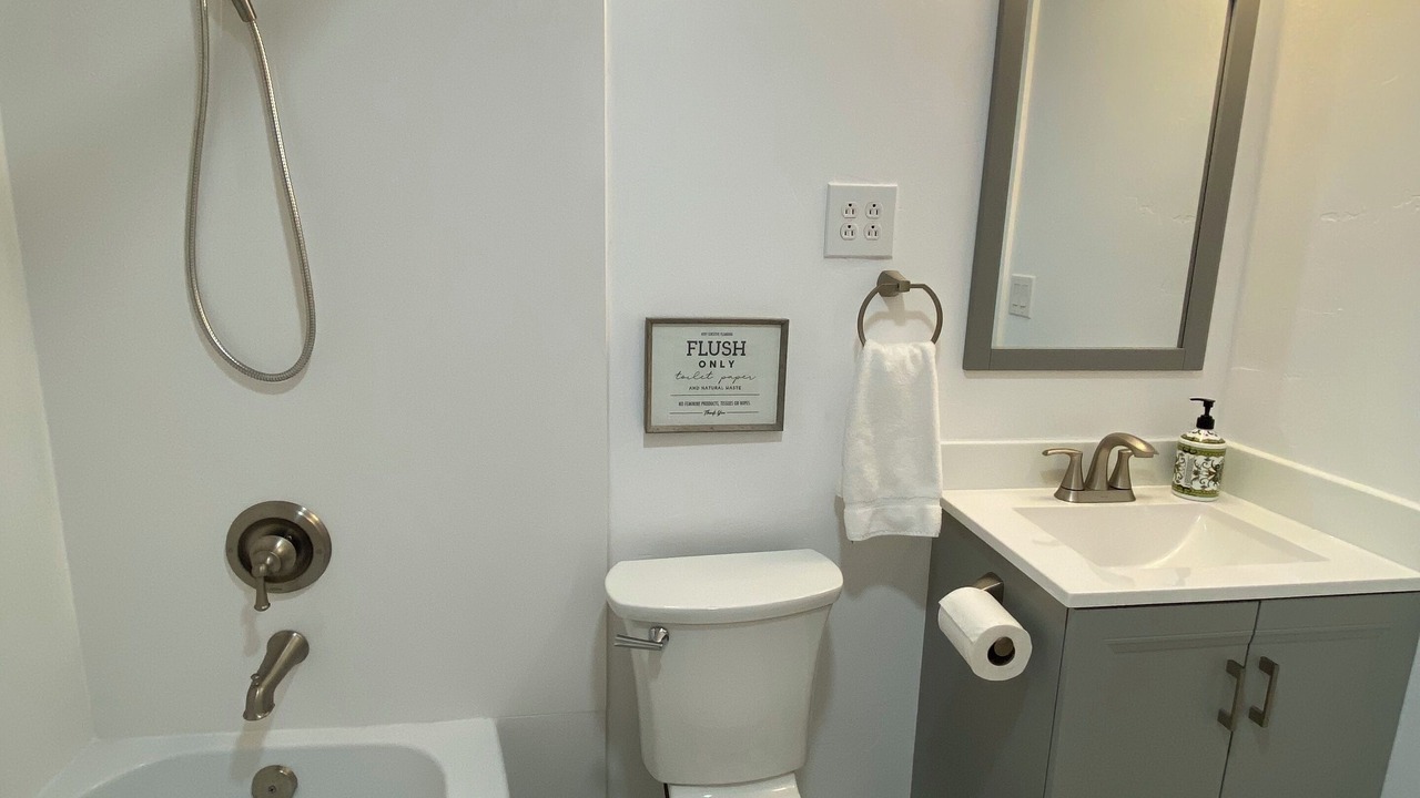 Photo of Bathroom in Murray