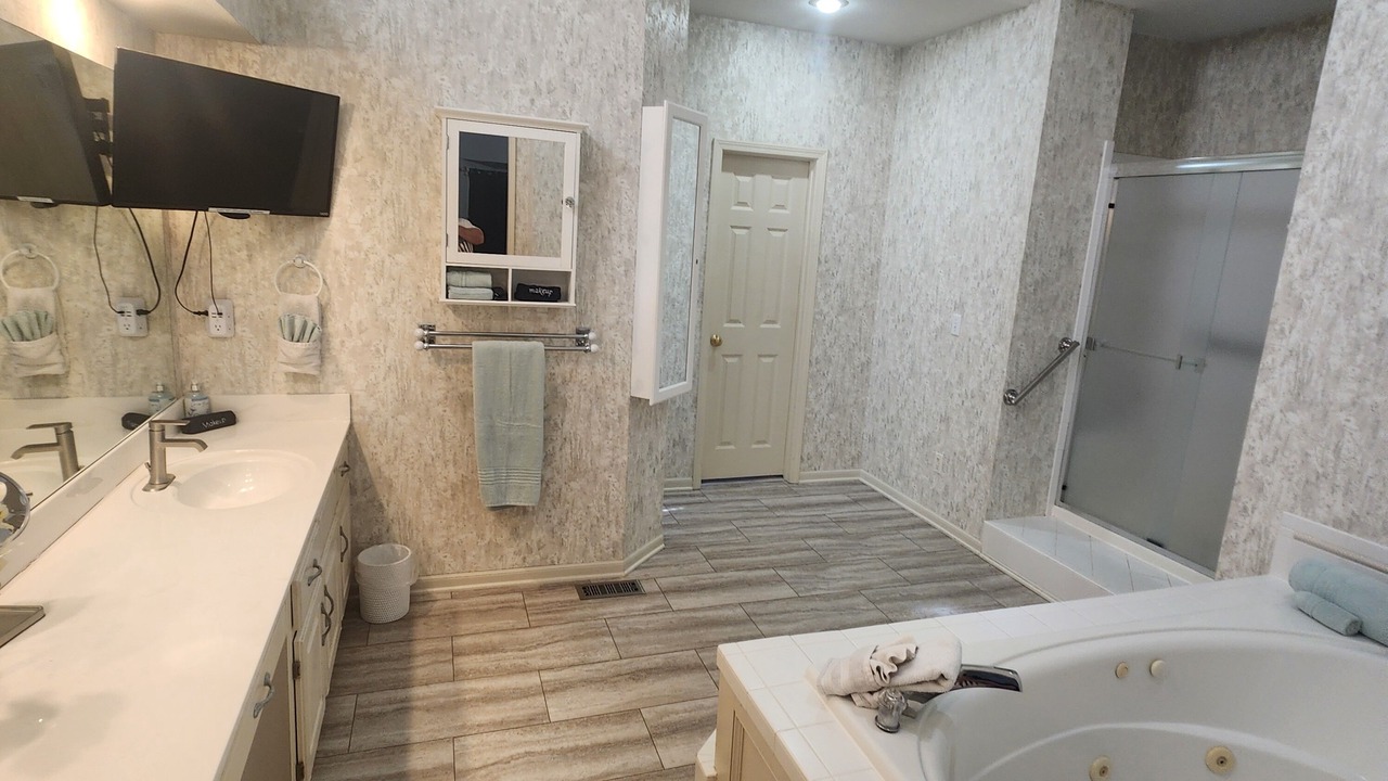 Photo of Bathroom in Overland Park
