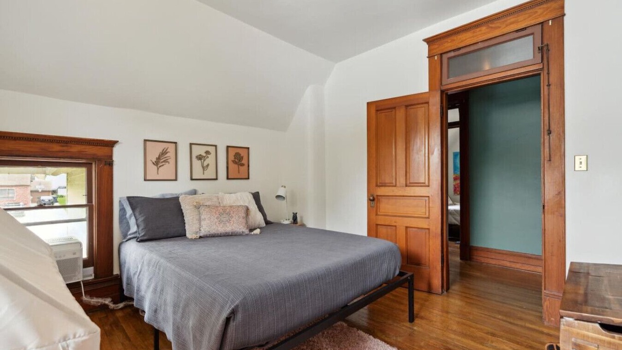Photo of Bedroom in Pella