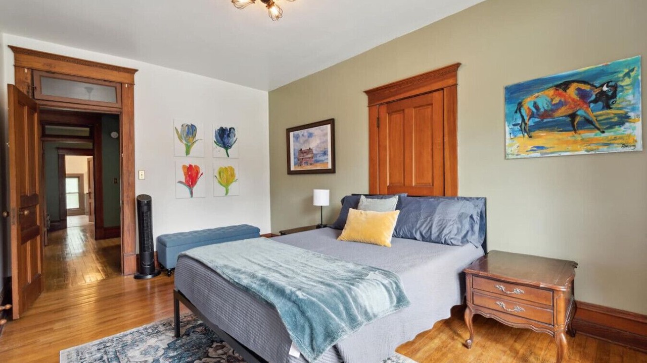 Photo of Bedroom in Pella