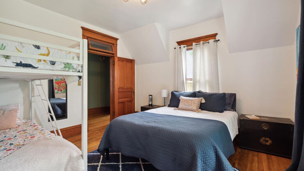 Photo of Bedroom in Pella