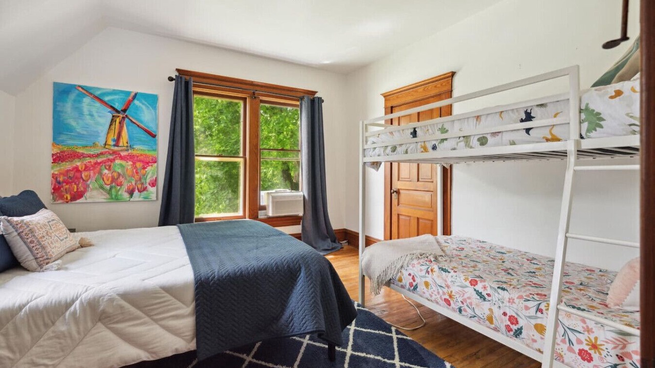 Photo of Bedroom in Pella